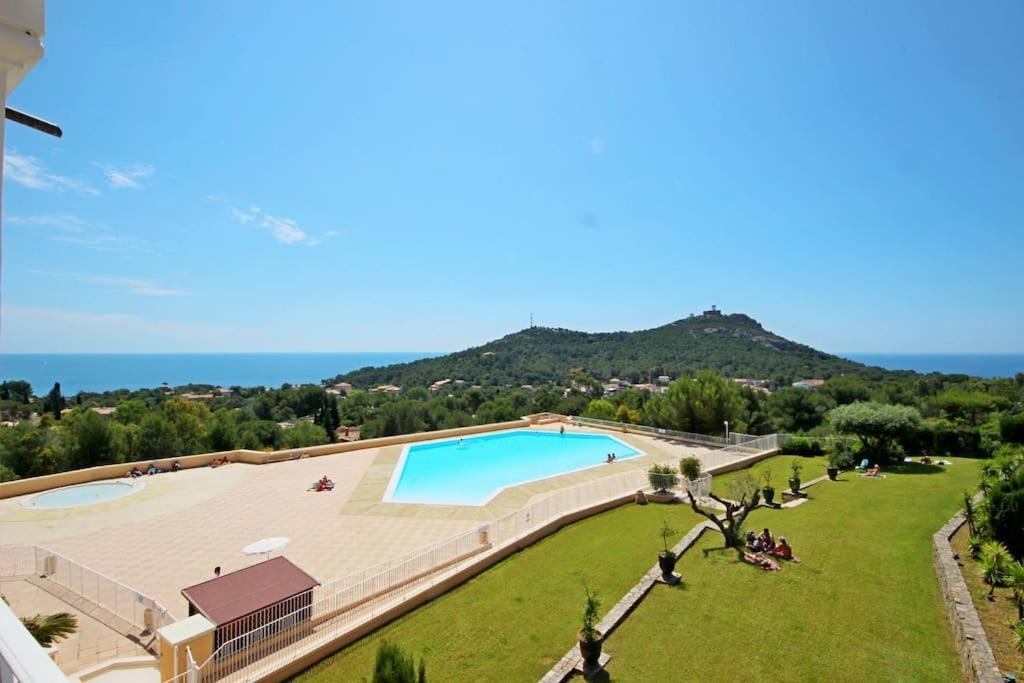 Dans Un Cadre D'Exception, Vue Mer Panoramique A Agay Cote D'Azur, Village Vacances Cap Esterel, T2 Avec Jardin, Golf, Climatisation, Wifi, 5 Piscines Сен-Рафаэль Экстерьер фото